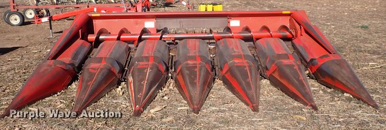 image for item DN2463 Massey Ferguson 1163  corn head