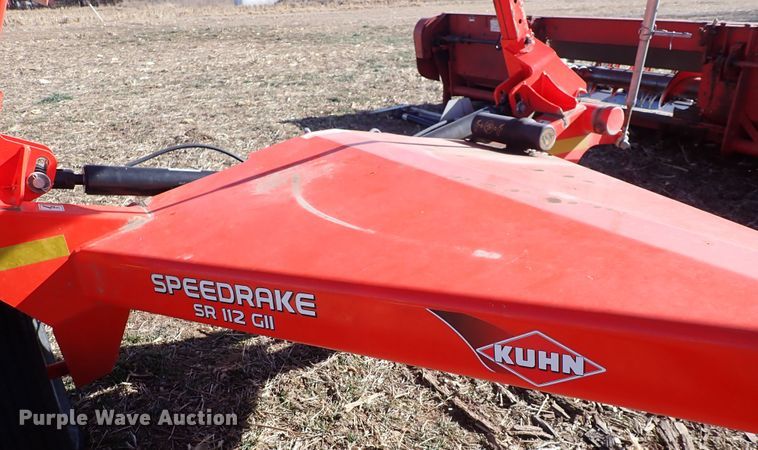 image for item DN2464 Kuhn SR112 GII  hay rake