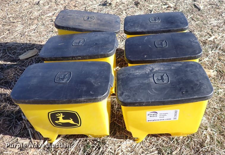 image for item DN2467 (6) John Deere planter boxes