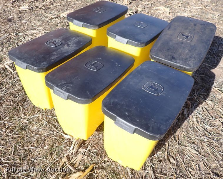 image for item DN2467 (6) John Deere planter boxes
