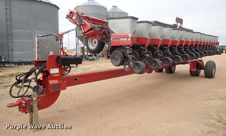 image for item DN2485 2008 Case IH 1200  planter