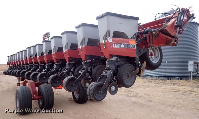 image for item DN2485 2008 Case IH 1200  planter