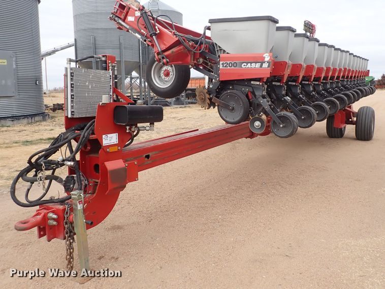 image for item DN2485 2008 Case IH 1200  planter