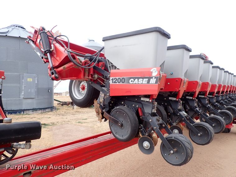 image for item DN2485 2008 Case IH 1200  planter