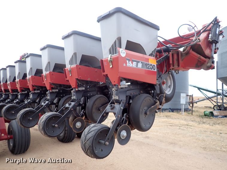 image for item DN2485 2008 Case IH 1200  planter