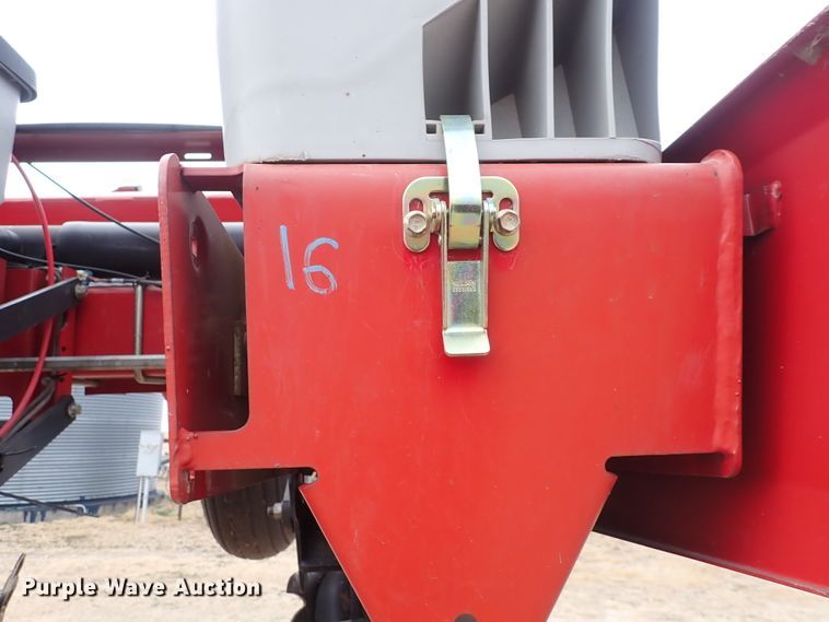 image for item DN2485 2008 Case IH 1200  planter