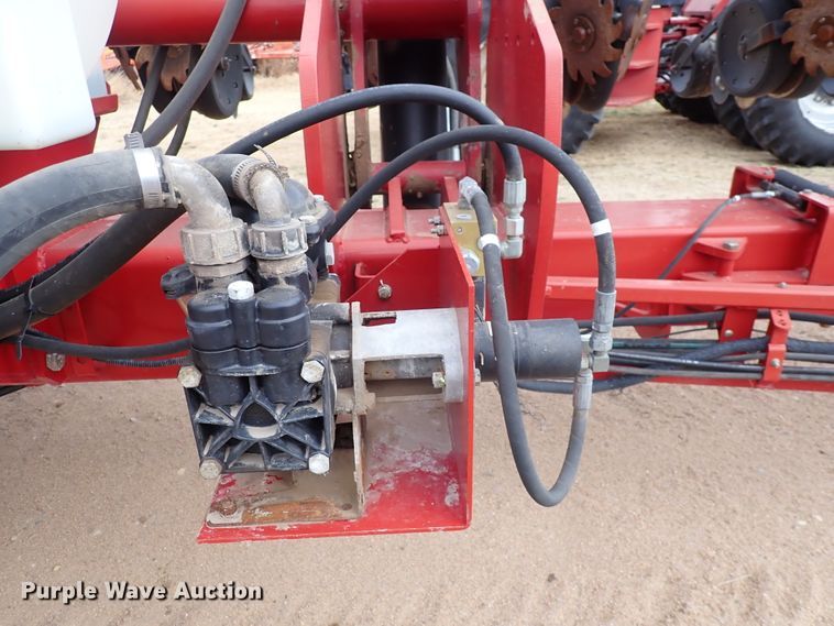 image for item DN2485 2008 Case IH 1200  planter