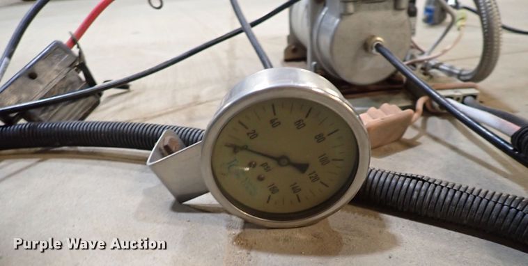 image for item DN2485 2008 Case IH 1200  planter