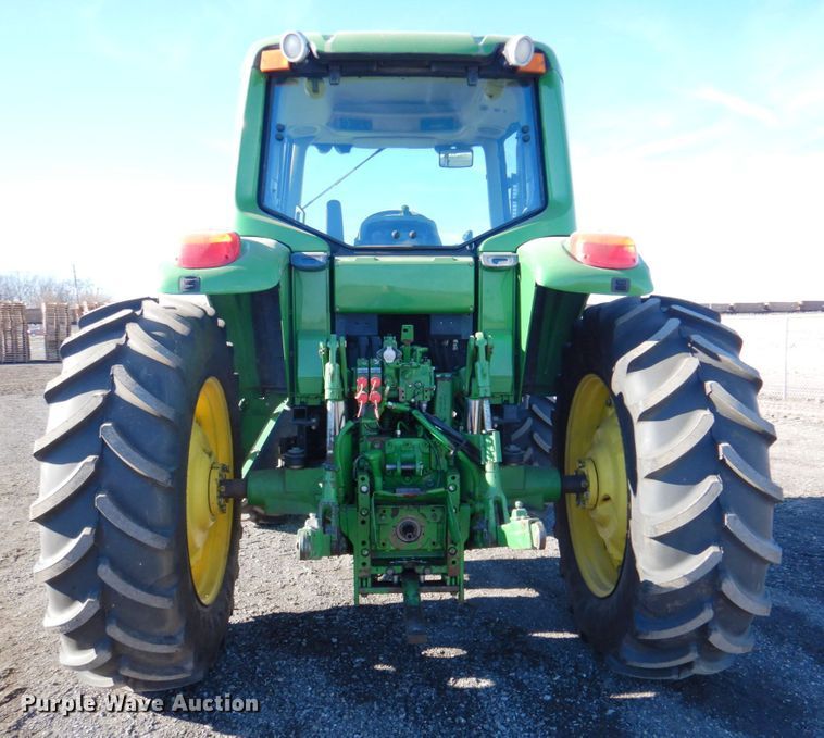 image for item DN2680 2008 John Deere 7130  MFWD tractor