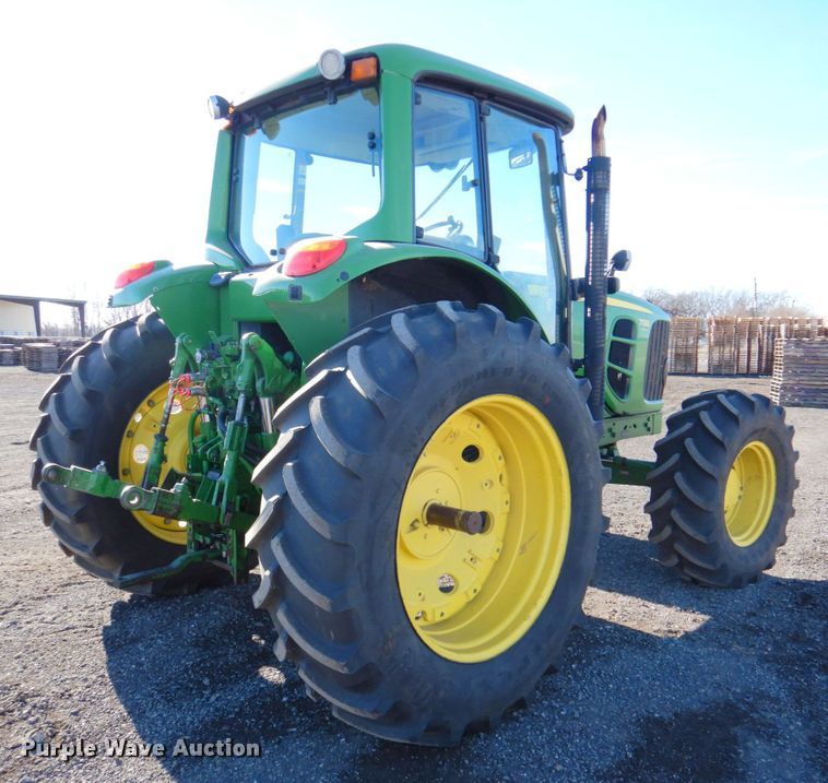 image for item DN2680 2008 John Deere 7130  MFWD tractor