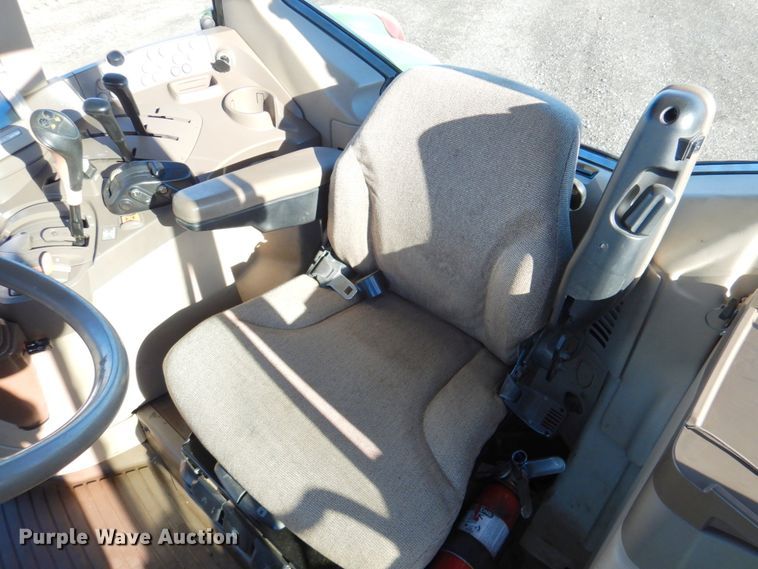 image for item DN2680 2008 John Deere 7130  MFWD tractor