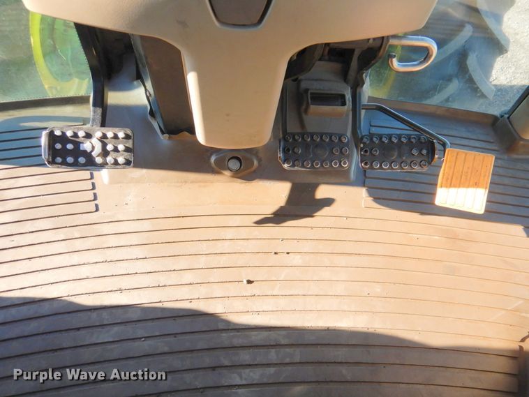 image for item DN2680 2008 John Deere 7130  MFWD tractor