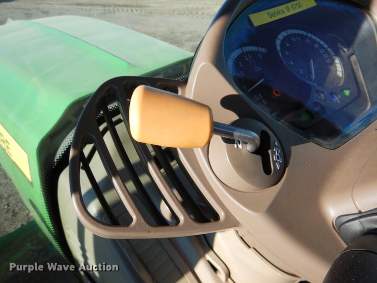 image for item DN2680 2008 John Deere 7130  MFWD tractor