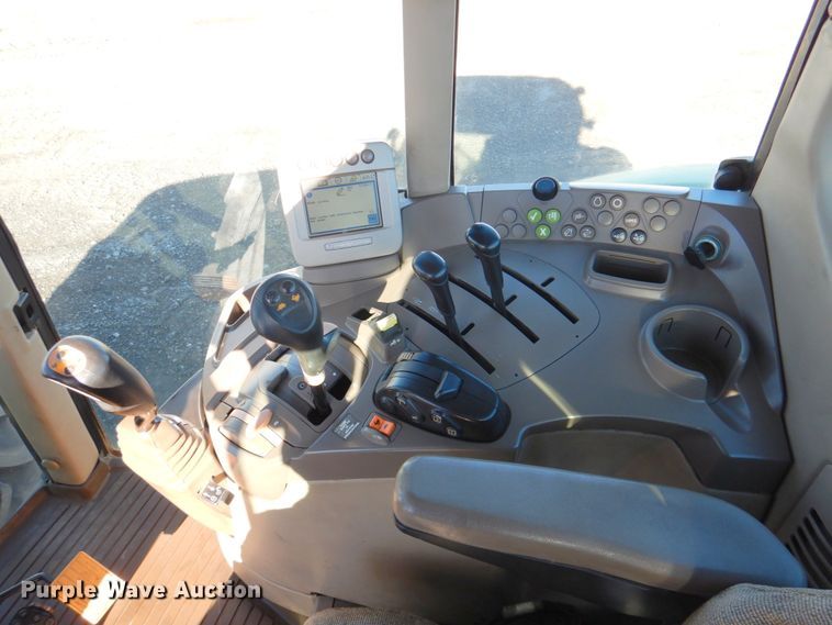 image for item DN2680 2008 John Deere 7130  MFWD tractor