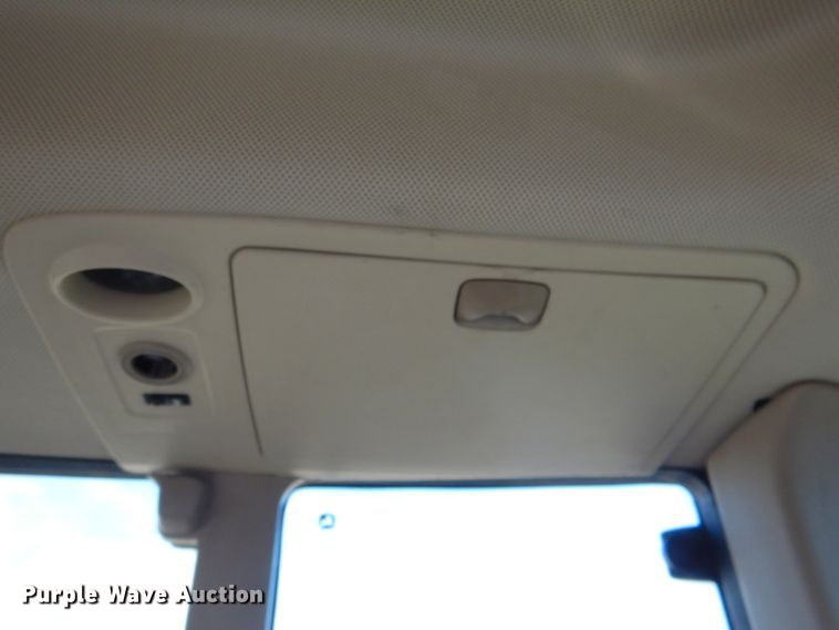 image for item DN2680 2008 John Deere 7130  MFWD tractor