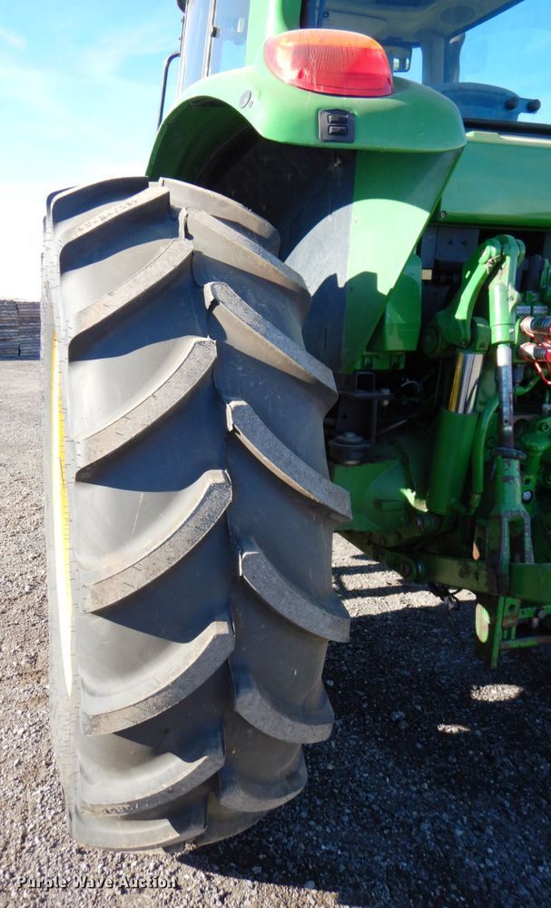 image for item DN2680 2008 John Deere 7130  MFWD tractor