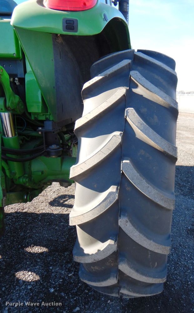 image for item DN2680 2008 John Deere 7130  MFWD tractor