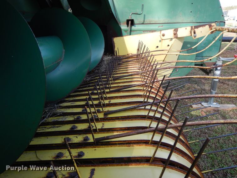 image for item ED9968 John Deere 338  small square baler