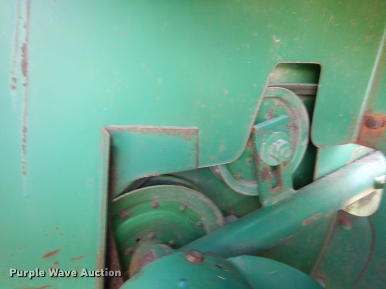 image for item ED9968 John Deere 338  small square baler