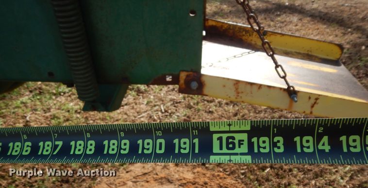 image for item ED9968 John Deere 338  small square baler