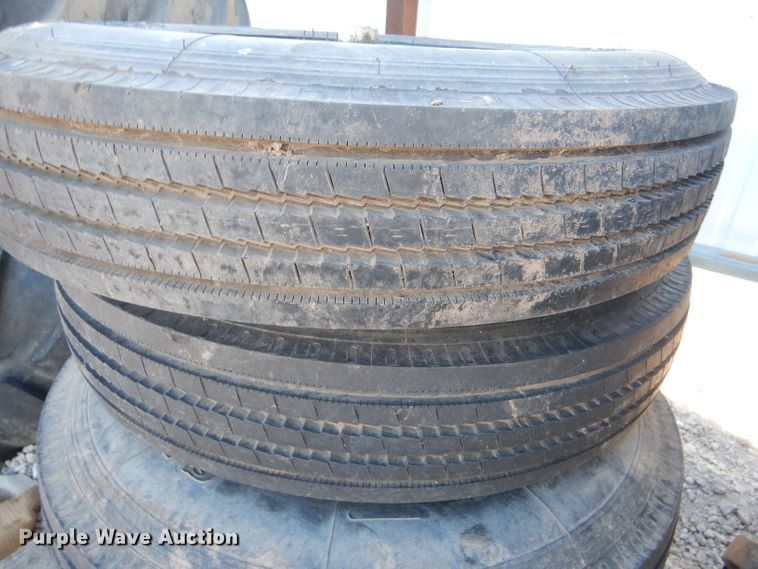 image for item GH9209 Samson GL283A 8R19.5 tires and wheels
