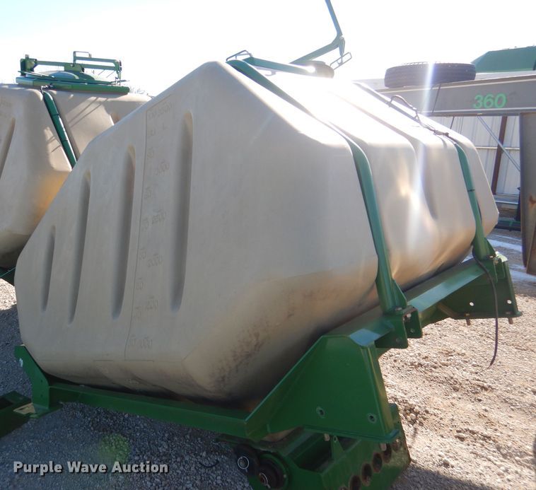 image for item GH9233 Great Plains seed hopper