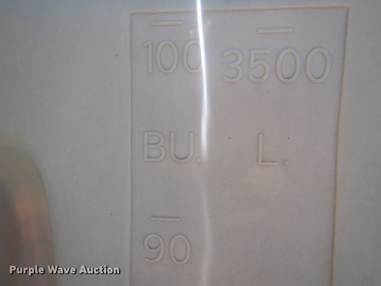 image for item GH9233 Great Plains seed hopper