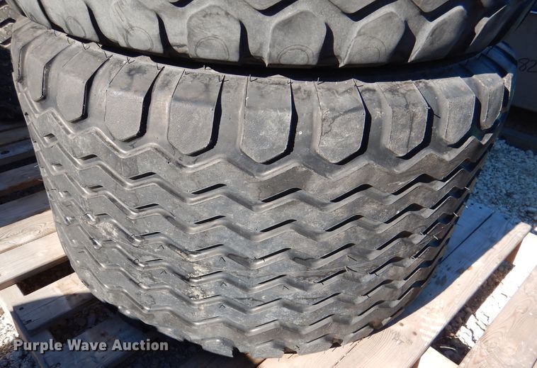 image for item GH9246 (7) BKT AW711 VF480/45R17IMP