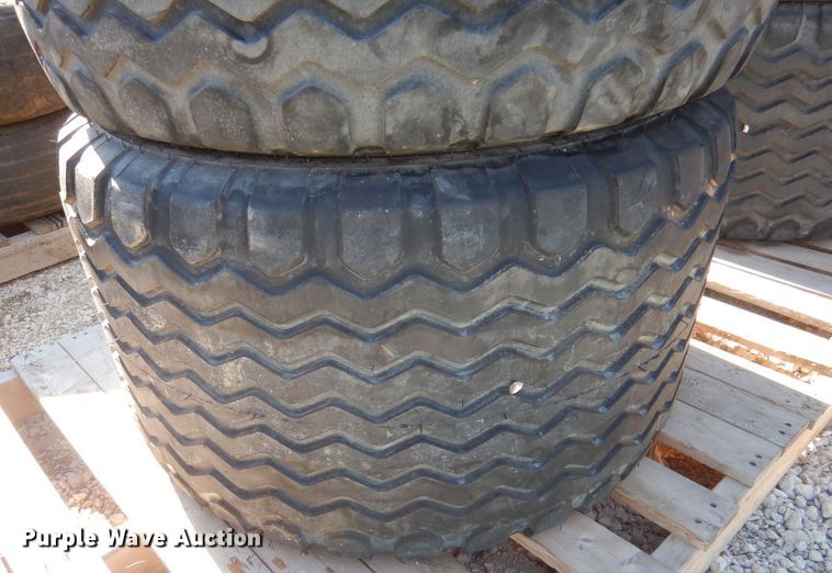 image for item GH9246 (7) BKT AW711 VF480/45R17IMP