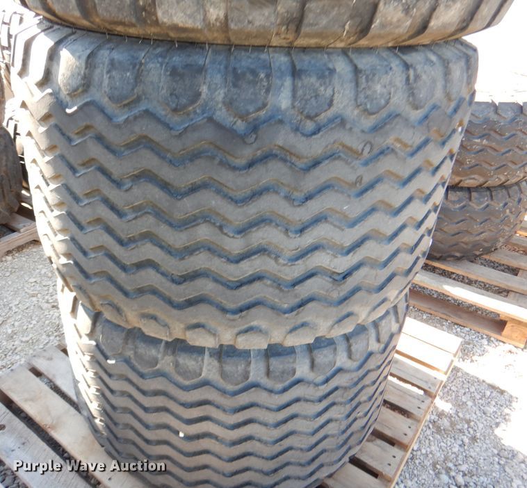 image for item GH9246 (7) BKT AW711 VF480/45R17IMP