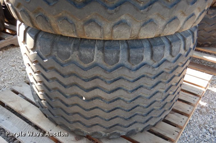 image for item GH9246 (7) BKT AW711 VF480/45R17IMP