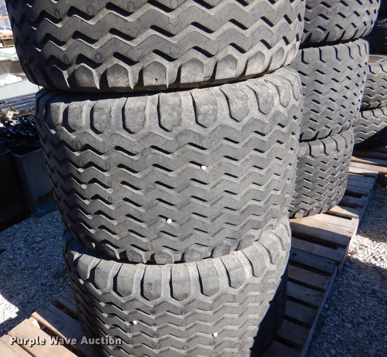 image for item GH9246 (7) BKT AW711 VF480/45R17IMP