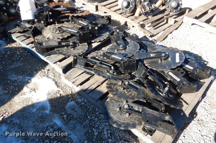 image for item HN9758 (23) Great Plains no-till coulters