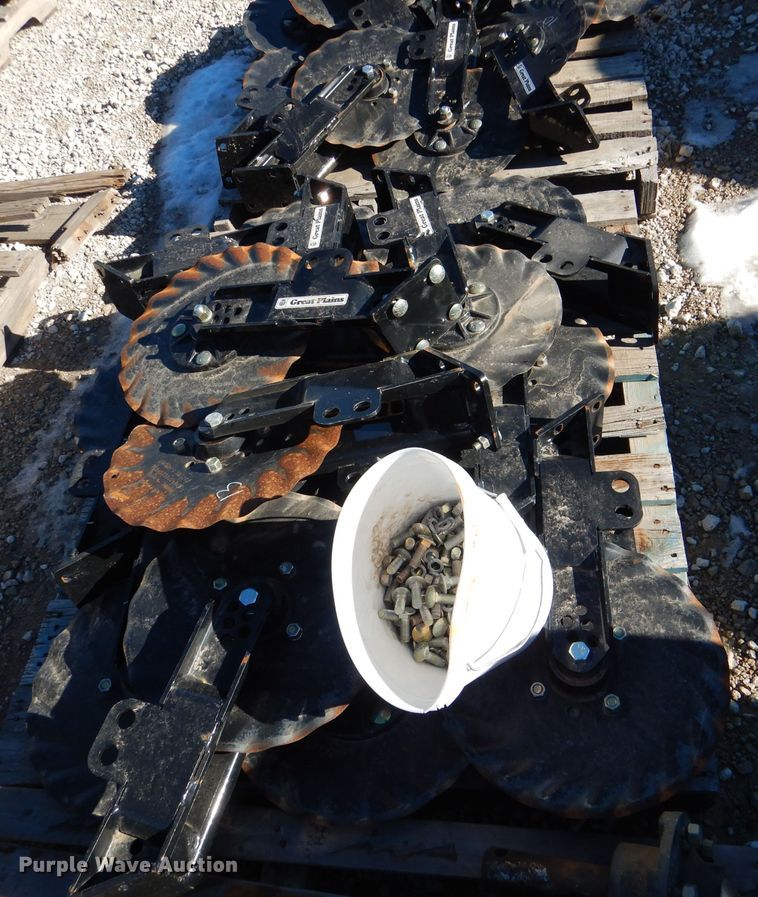 image for item HN9758 (23) Great Plains no-till coulters