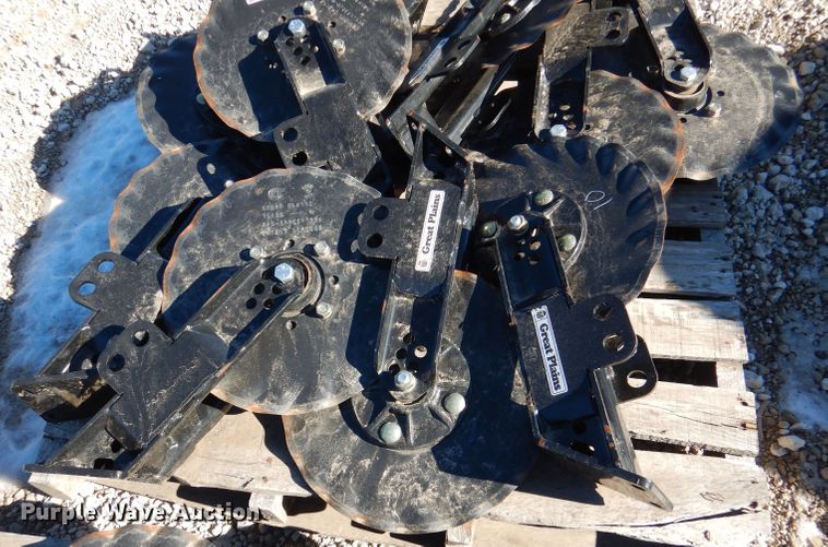 image for item HN9758 (23) Great Plains no-till coulters