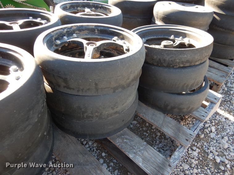 image for item HN9762 Gauge wheels