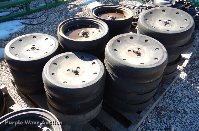 image for item HN9762 Gauge wheels