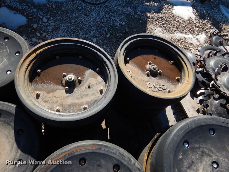 image for item HN9762 Gauge wheels