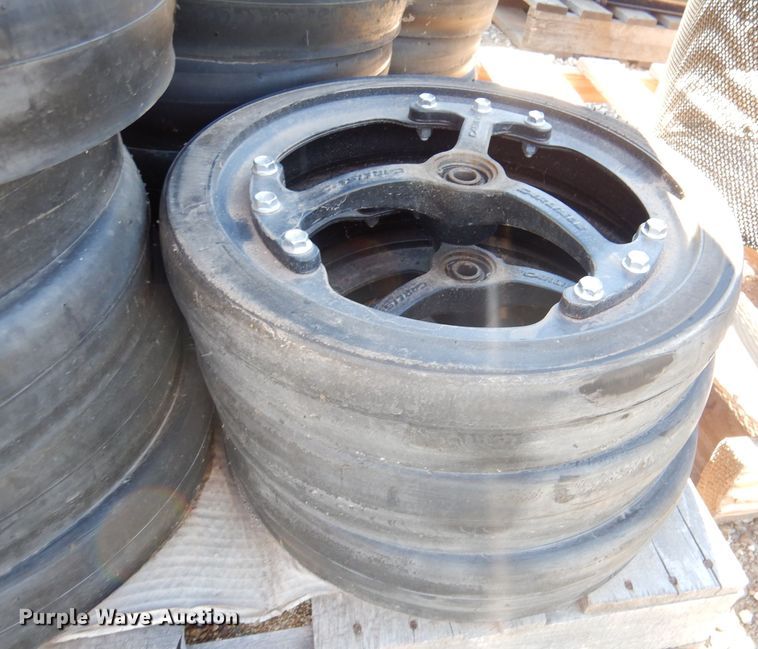 image for item HN9772 (73) Carlisle gauge wheels