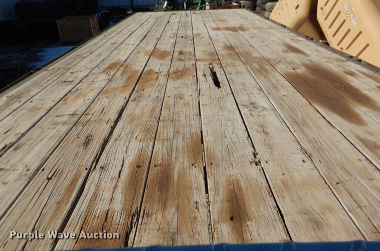 image for item HN9785 1993 Circle D 24GNFBBT  equipment trailer