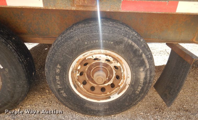 image for item HN9785 1993 Circle D 24GNFBBT  equipment trailer