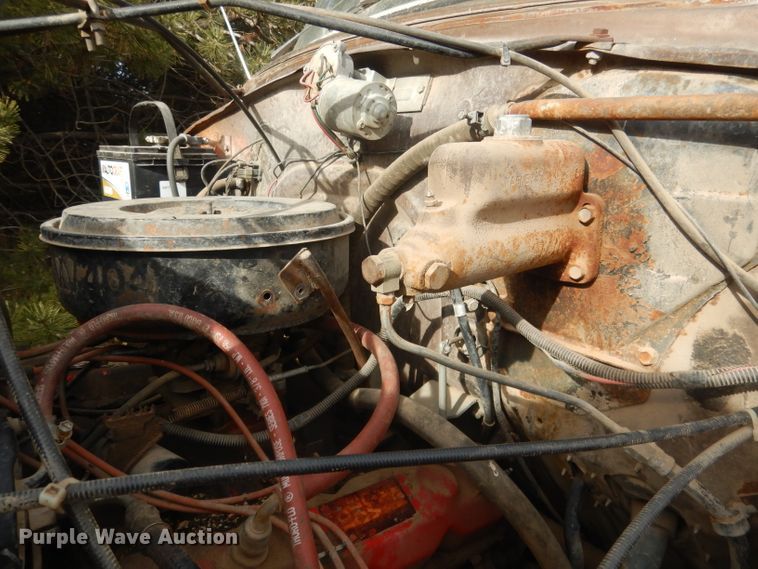 image for item HU9384 1976 International Loadstar 1700  grain truck