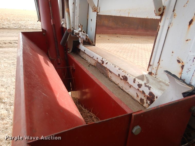 image for item HU9384 1976 International Loadstar 1700  grain truck