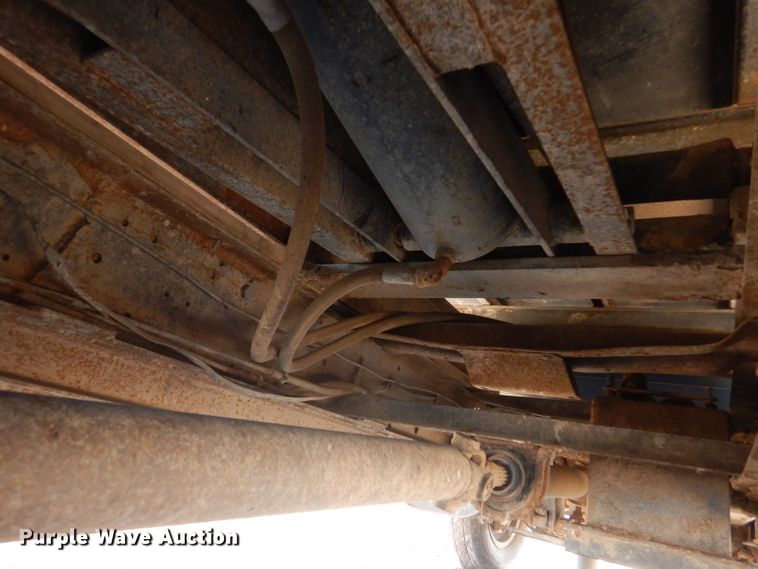 image for item IE9528 1973 GMC 6000  grain truck