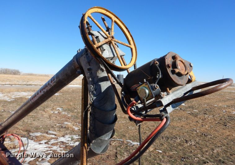 image for item IE9528 1973 GMC 6000  grain truck