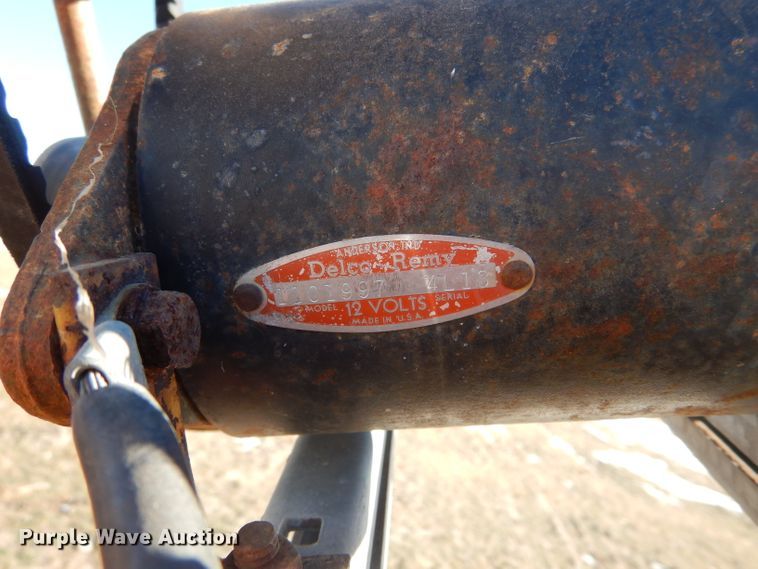 image for item IE9528 1973 GMC 6000  grain truck