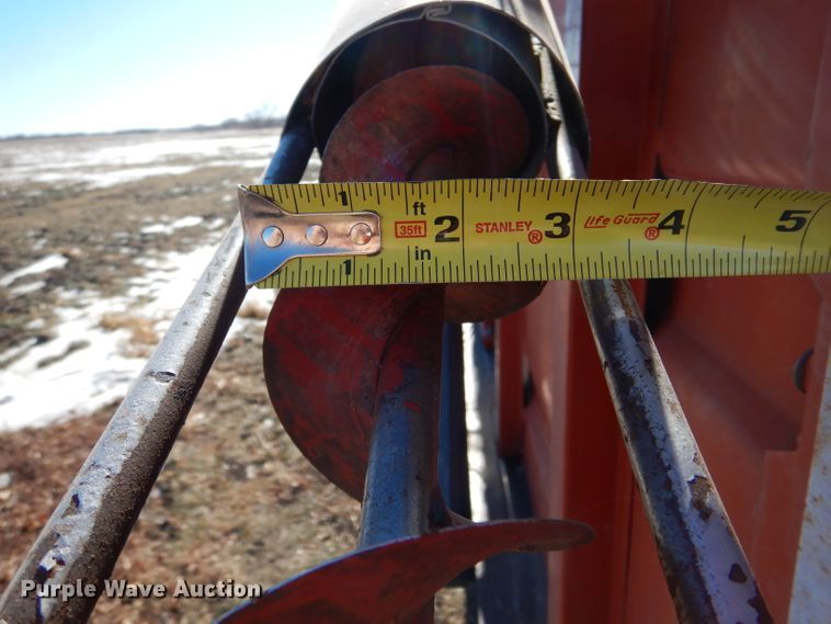 image for item IE9528 1973 GMC 6000  grain truck