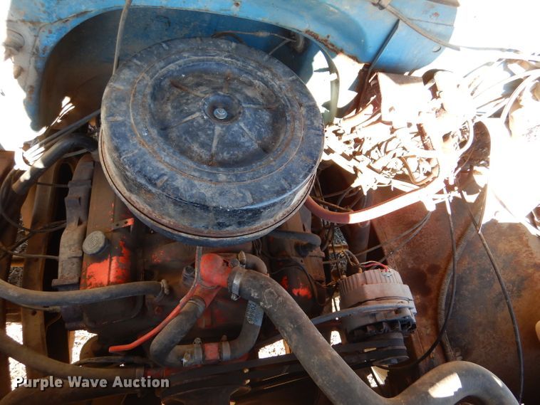 image for item IE9528 1973 GMC 6000  grain truck