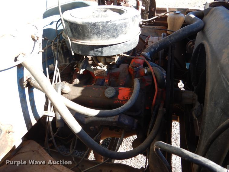 image for item IE9528 1973 GMC 6000  grain truck