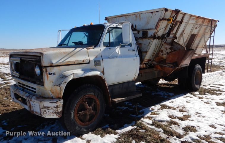 image for item IE9530 1973 Chevrolet C65  feed mixer truck